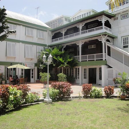 Cara Lodge Hotel Джорджтаун Екстериор снимка