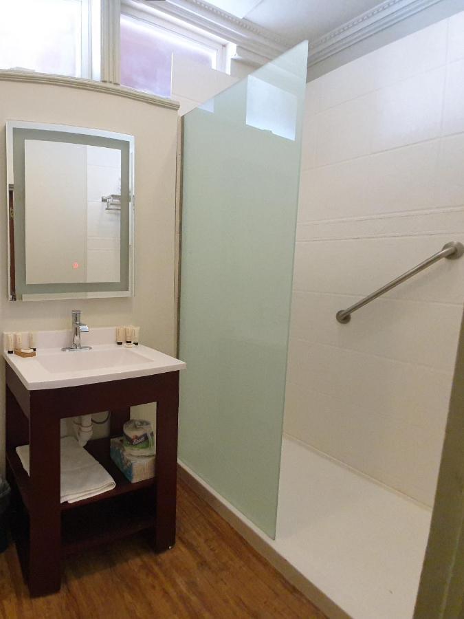 Cara Lodge Hotel Джорджтаун Екстериор снимка
